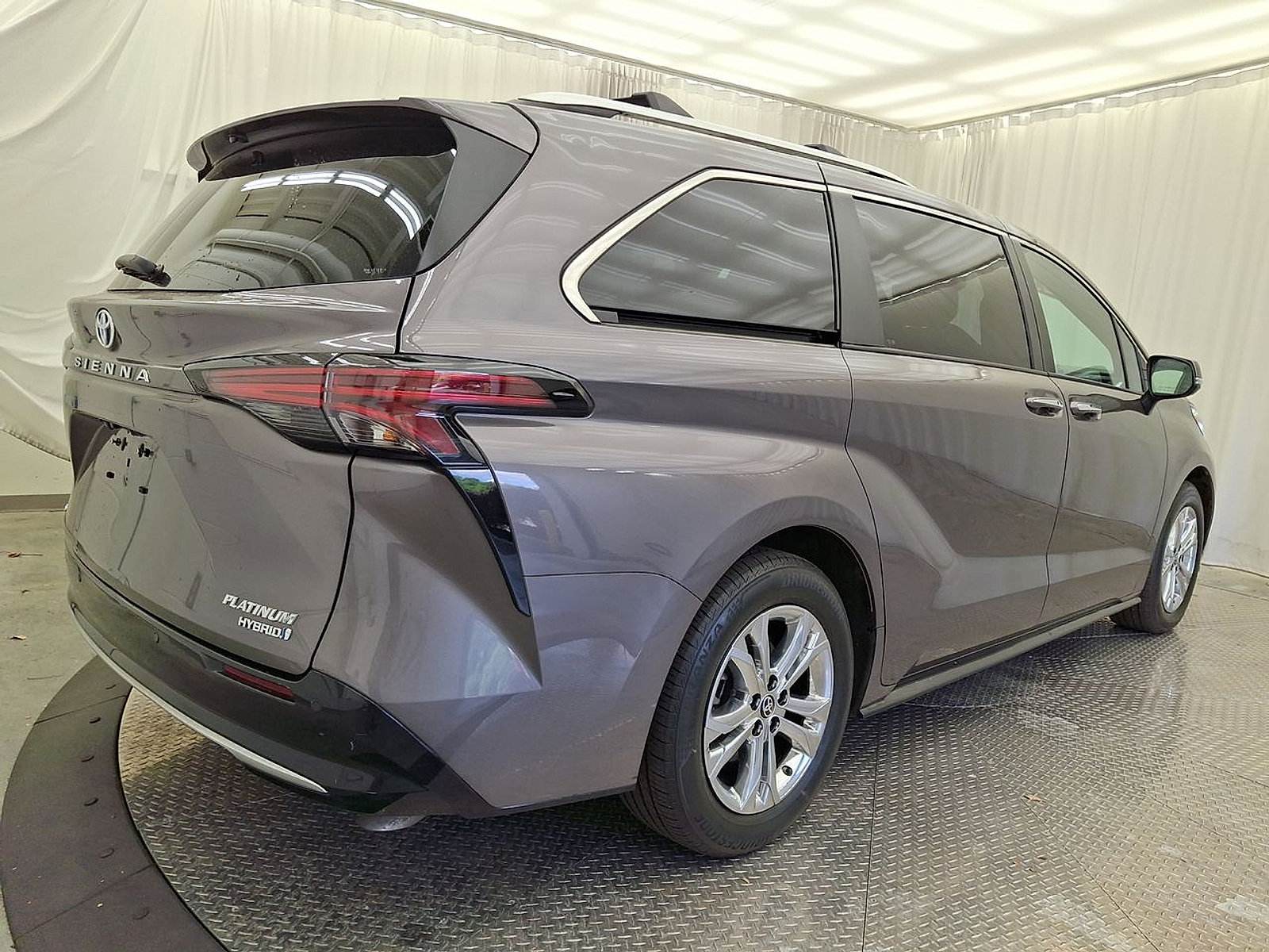 Certified 2023 Toyota Sienna Platinum AWD/4WD image 25