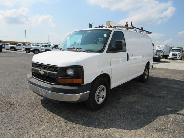 Used 2014 Chevrolet Express 2500 RWD image 7