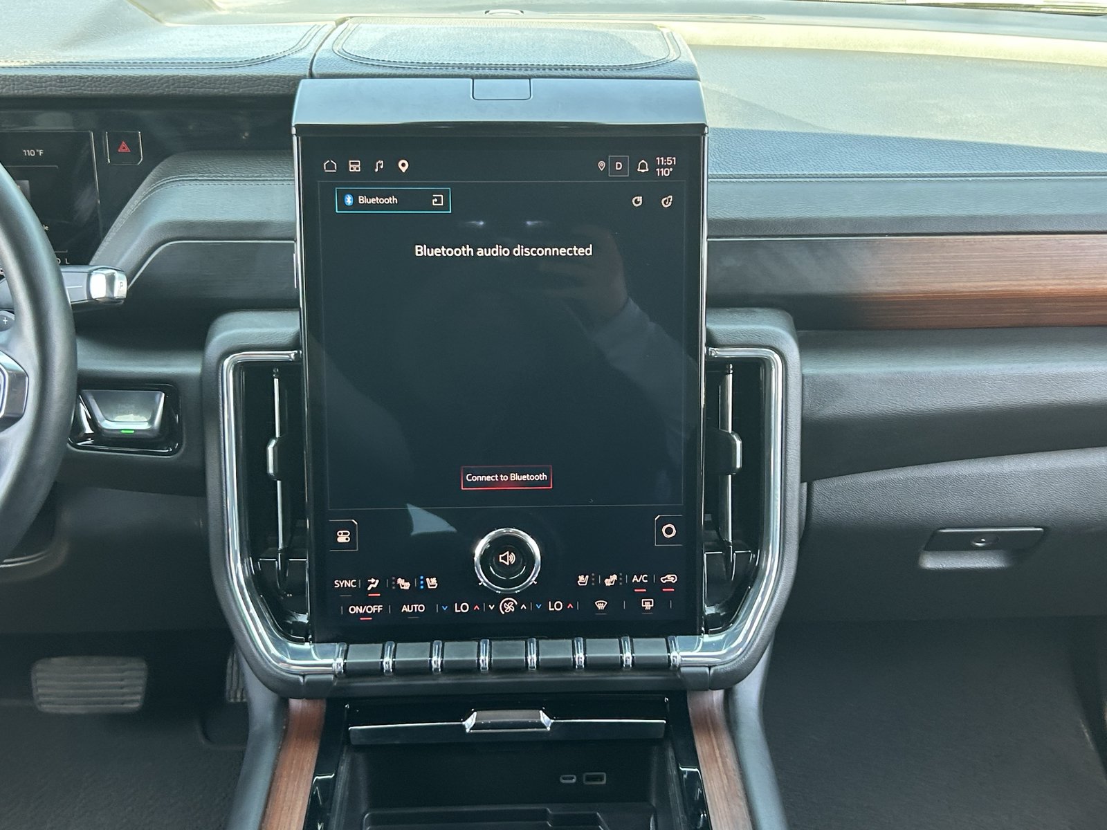 Certified 2025 GMC Yukon XL Denali AWD/4WD image 18