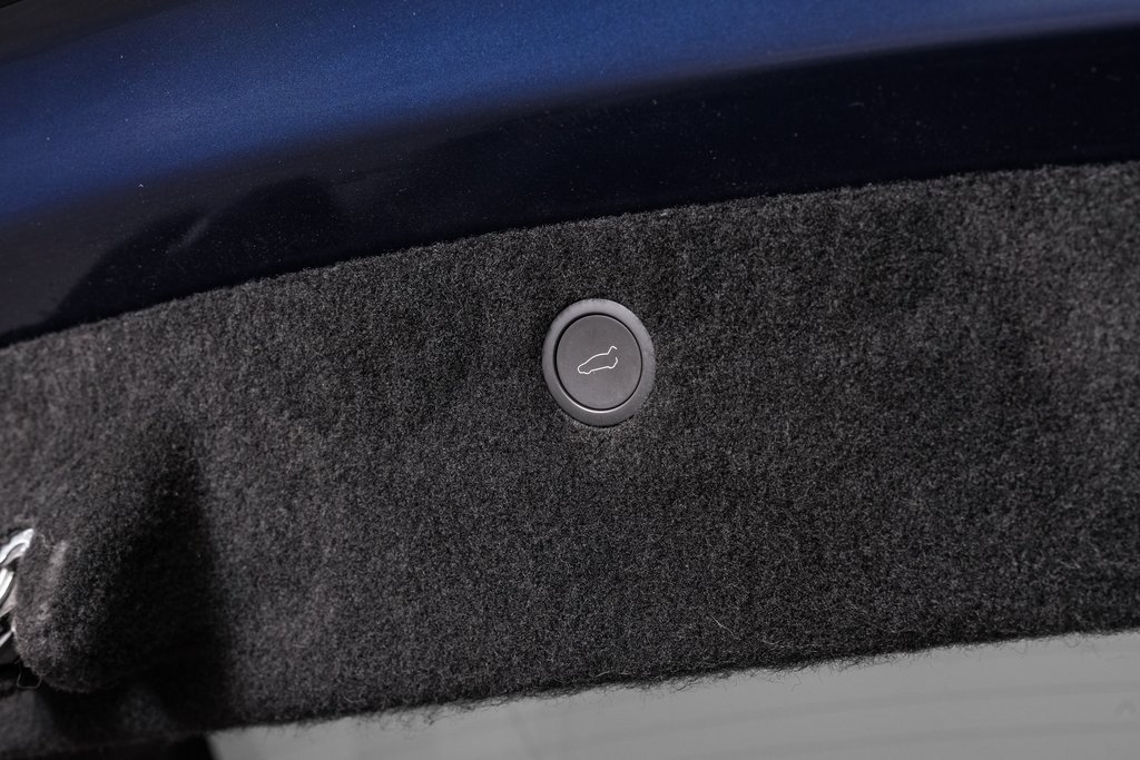 Used 2022 Tesla Model X image 62