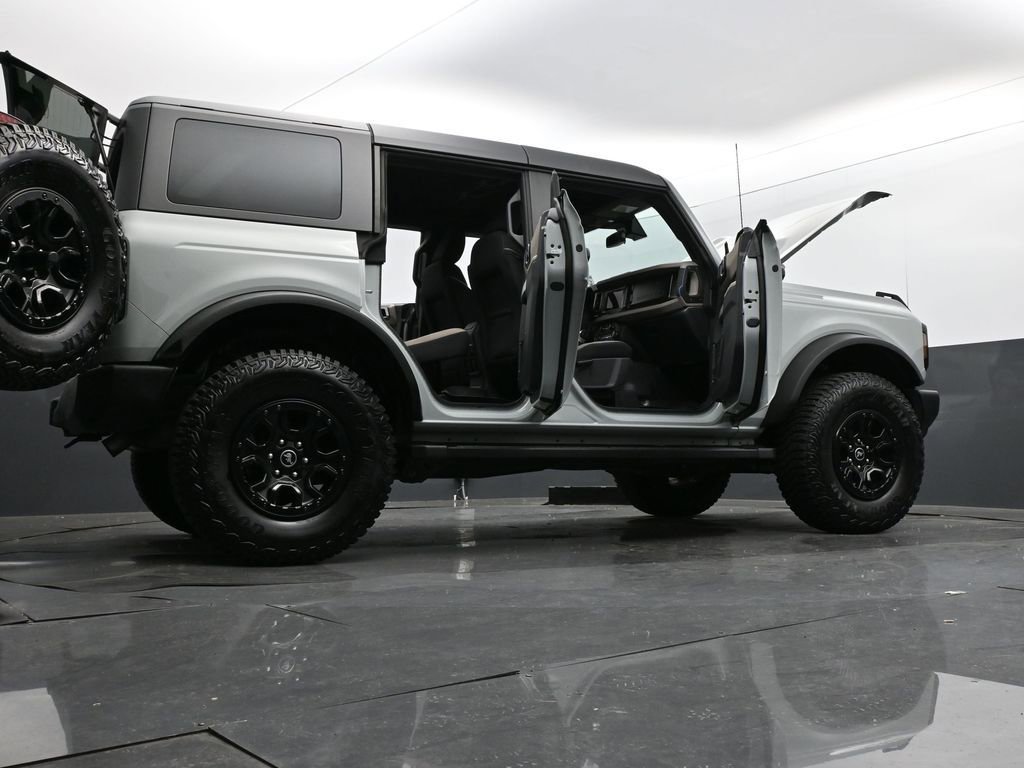 Used 2022 Ford Bronco Wildtrak AWD/4WD image 37
