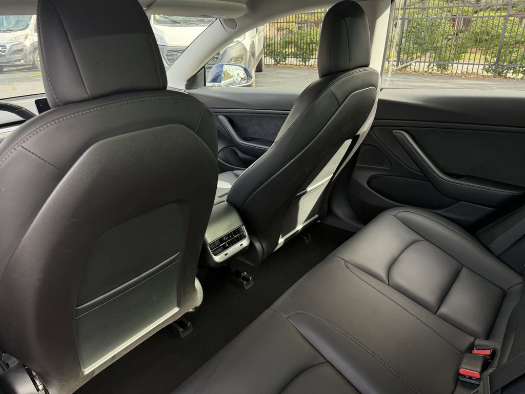 Used 2018 Tesla Model 3 Long Range image 40