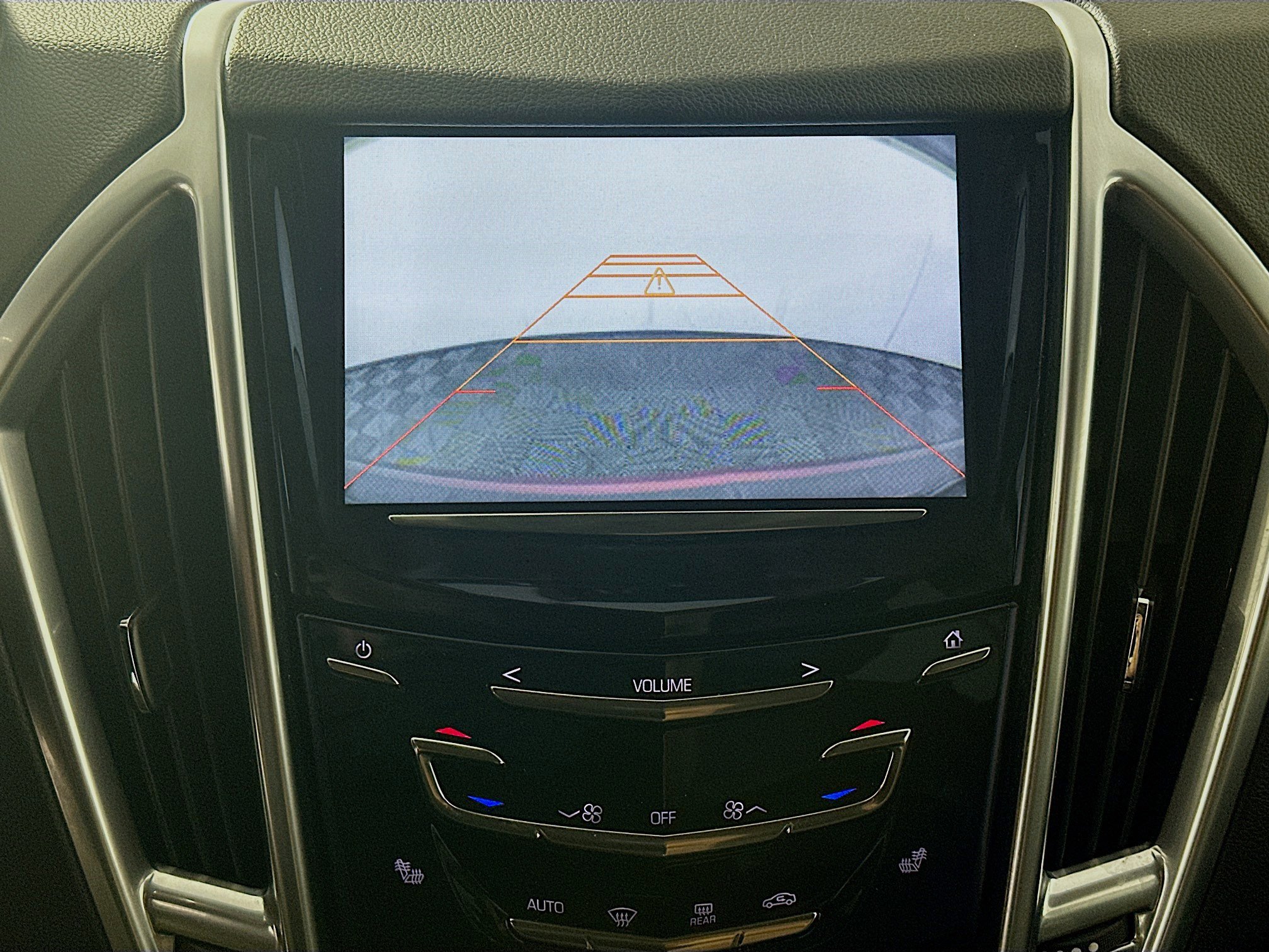 Used 2014 Cadillac SRX Luxury w/ Driver Awareness Package FWD image 22