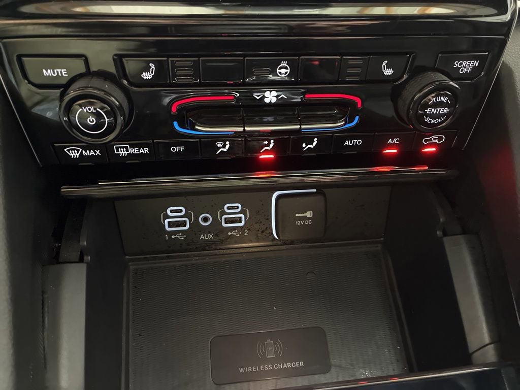 Used 2025 Jeep Grand Cherokee L Altitude image 20