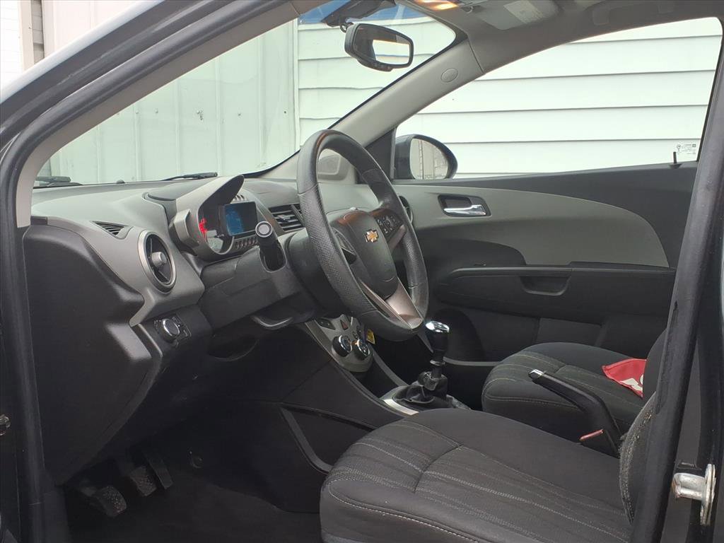 Used 2014 Chevrolet Sonic LT image 8