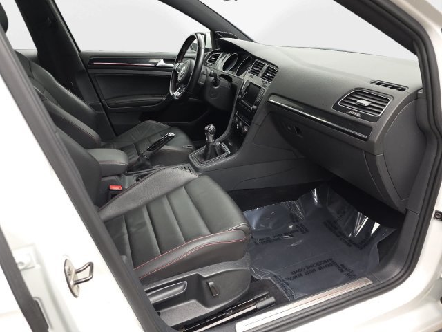 Used 2015 Volkswagen GTI SE FWD image 37