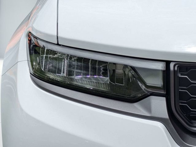 New 2026 Jeep Grand Cherokee L 2WD image 9