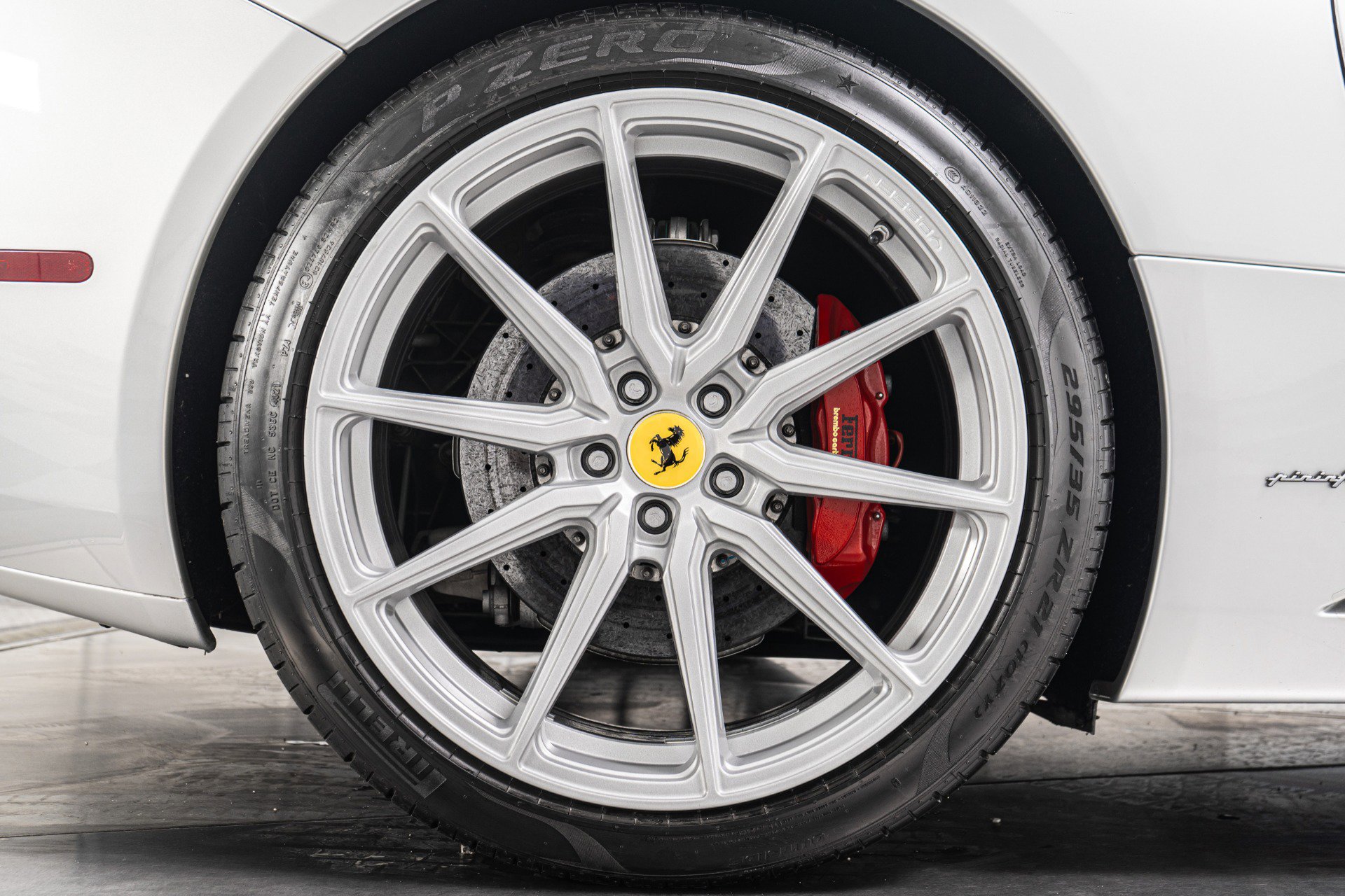 Used 2013 Ferrari California image 42