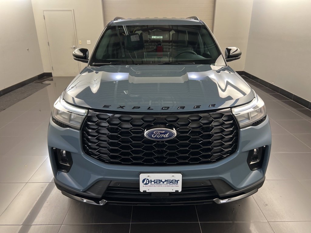 New 2026 Ford Explorer ST-Line w/ ST-Line Street Pack image 2