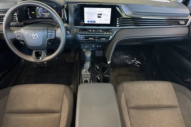 Used 2025 Toyota Camry LE FWD image 15