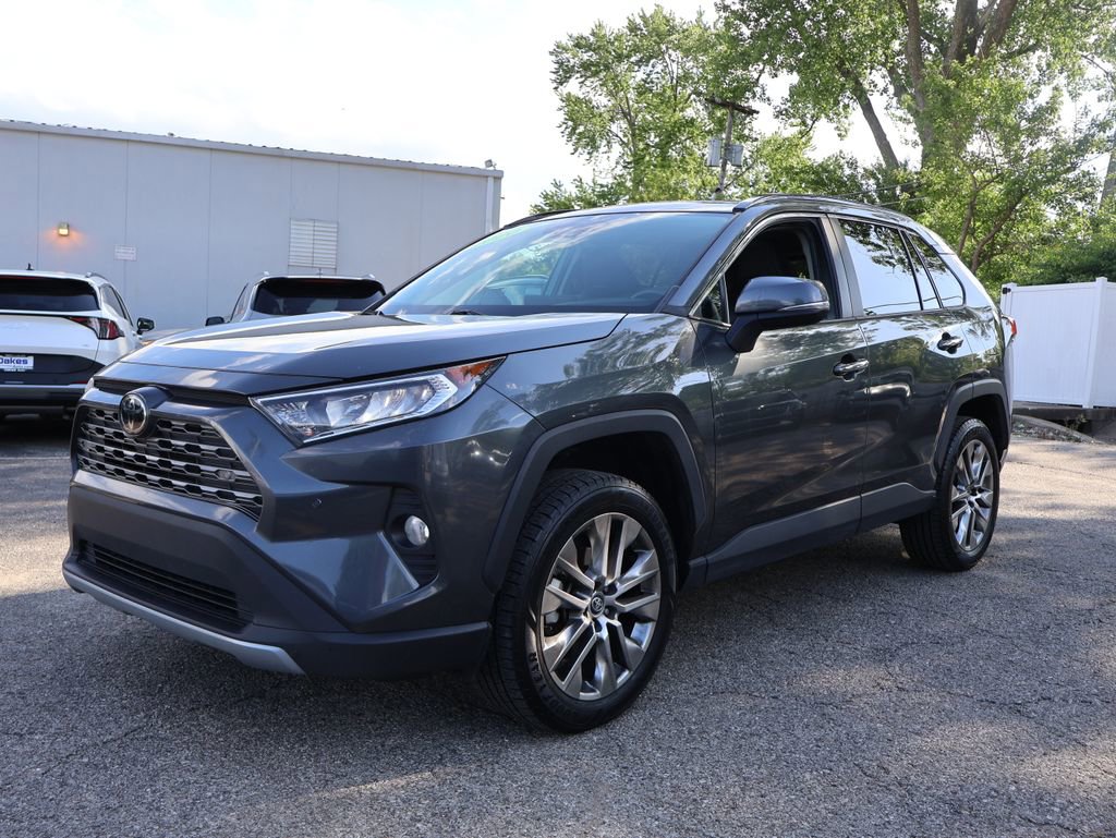 Used 2020 Toyota RAV4 Limited w/ Limited Grade Weather Package AWD/4WD image 6