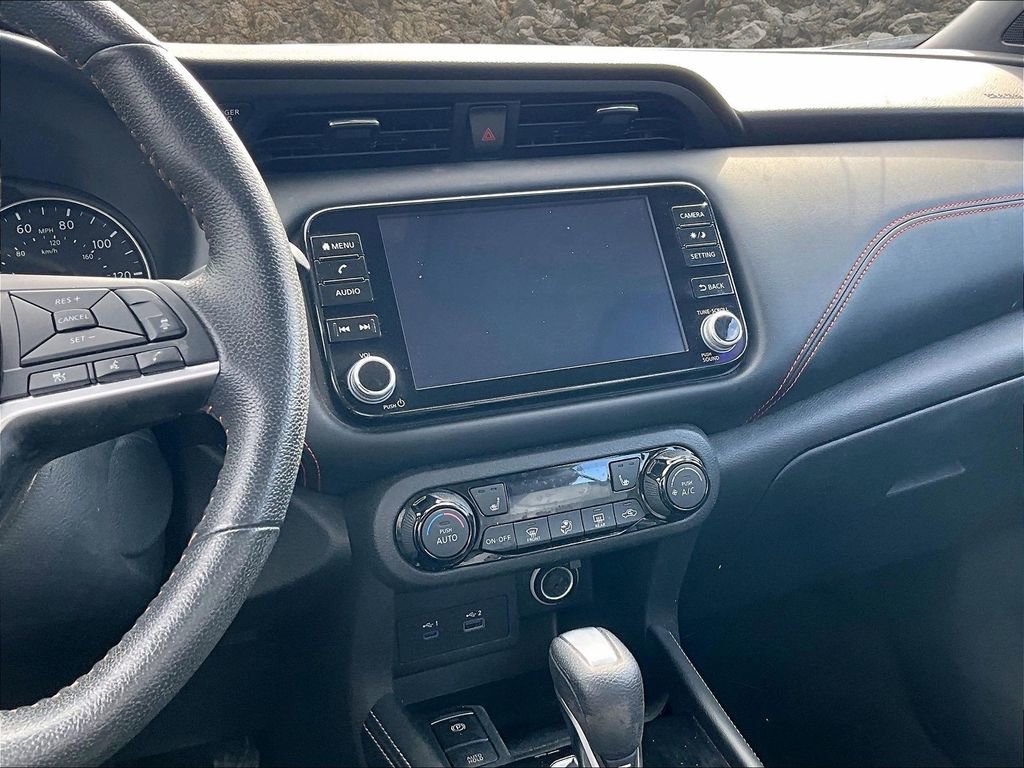 Used 2023 Nissan Kicks SR w/ SR Premium Package image 6