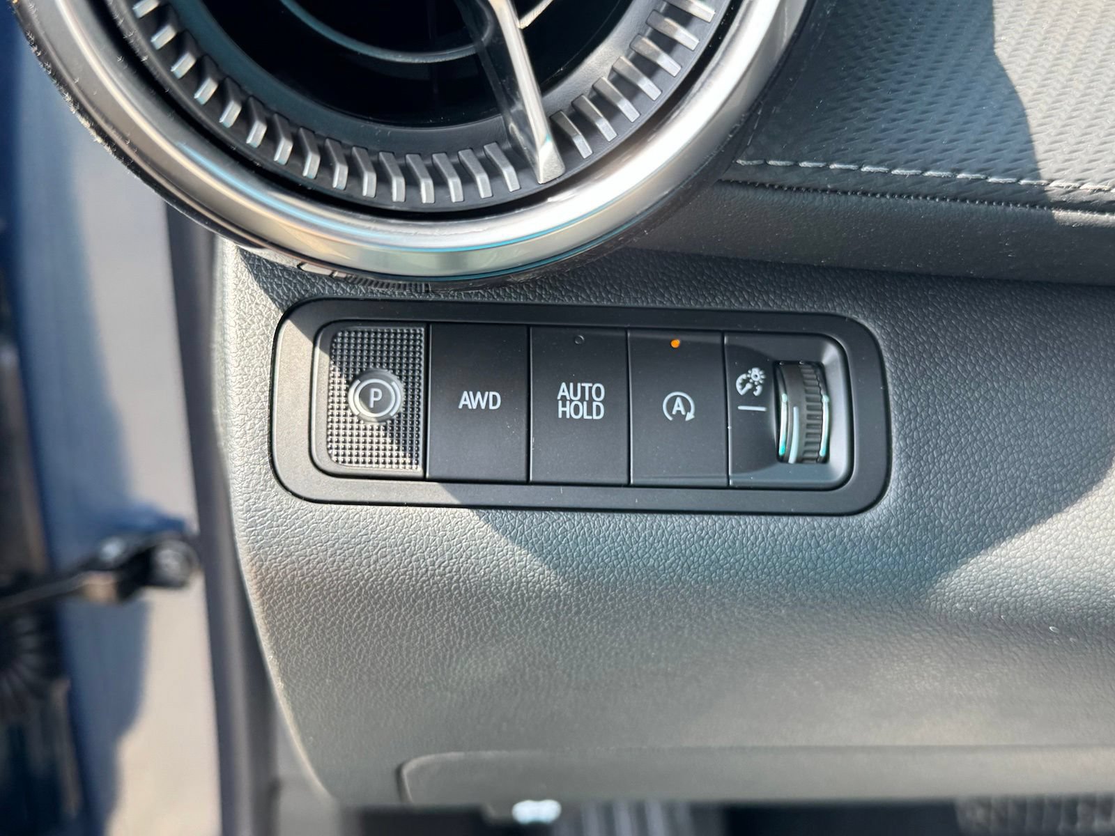New 2027 Chevrolet Equinox LT AWD/4WD image 15
