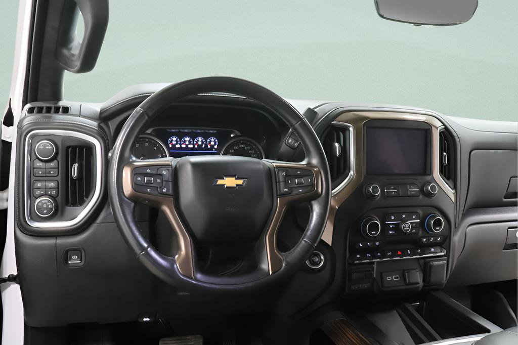 Used 2021 Chevrolet Silverado 1500 High Country w/ Technology Package image 9