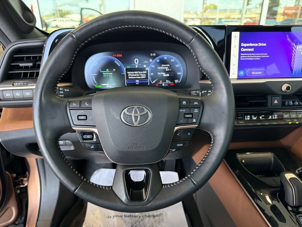 Certified 2025 Toyota Crown Signia AWD/4WD image 25