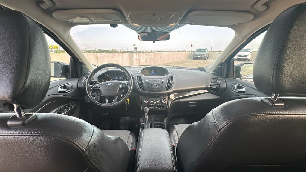 Used 2018 Ford Escape SE w/ SE Sport Appearance Package AWD/4WD image 29