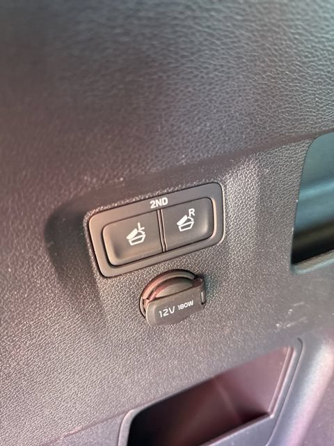 Used 2023 Kia Telluride S AWD/4WD image 25
