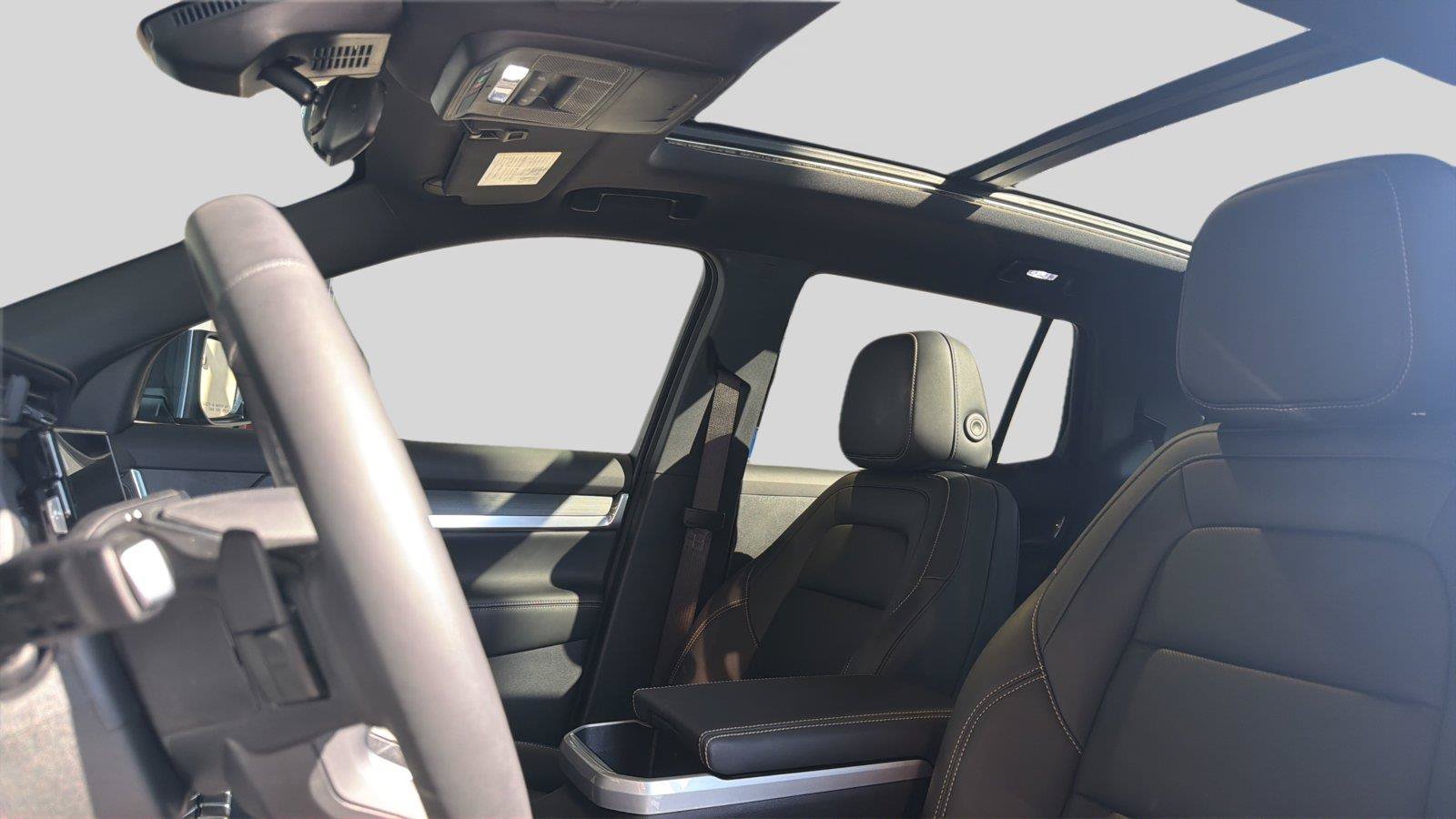 New 2027 GMC Terrain Elevation w/ Elevation Premium Package AWD/4WD image 17