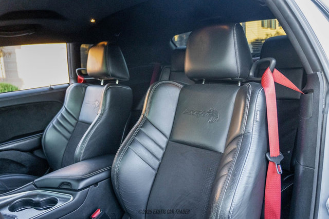 Used 2020 Dodge Challenger SRT Hellcat Redeye image 39