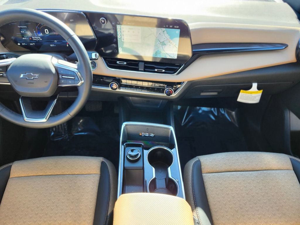 Used 2026 Chevrolet Equinox ACTIV w/ Convenience Package III image 12