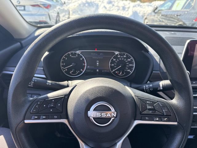 Used 2024 Nissan Altima 2.5 SV image 31