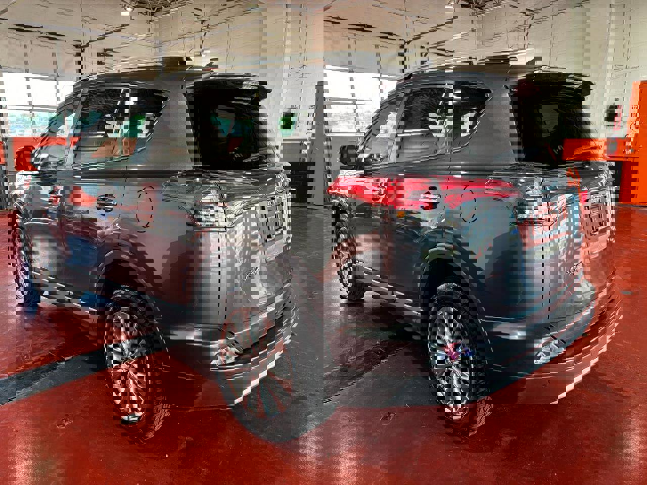 Used 2016 Toyota RAV4 Limited image 9