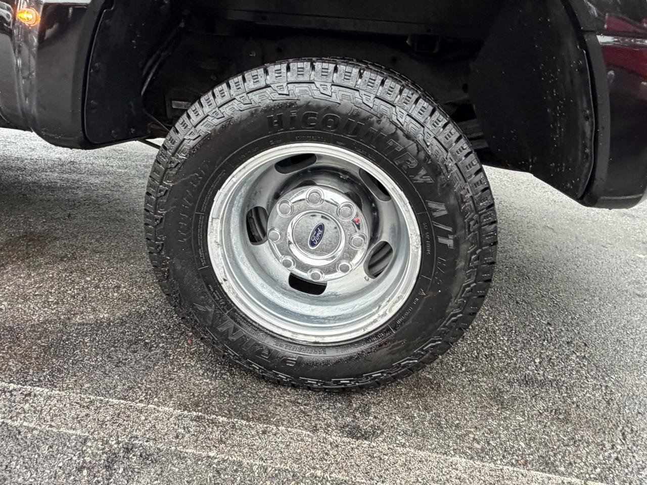Used 2021 Ford F350 XLT w/ XLT Premium Package AWD/4WD image 18