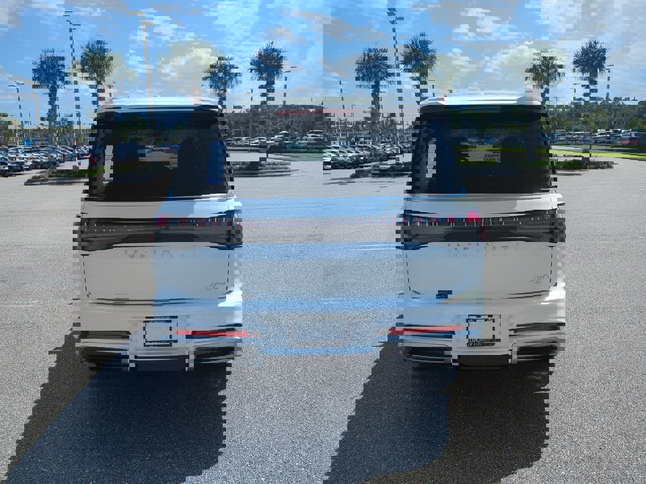 New 2026 INFINITI QX80 Luxe w/ Cargo Package image 5