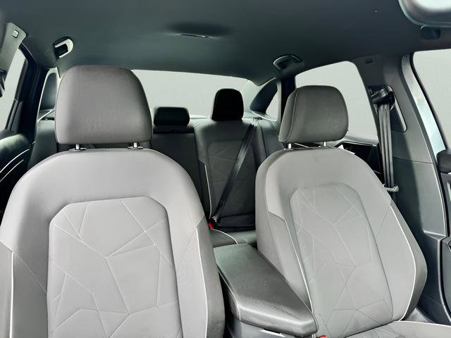 Used 2025 Volkswagen Jetta Sport image 21