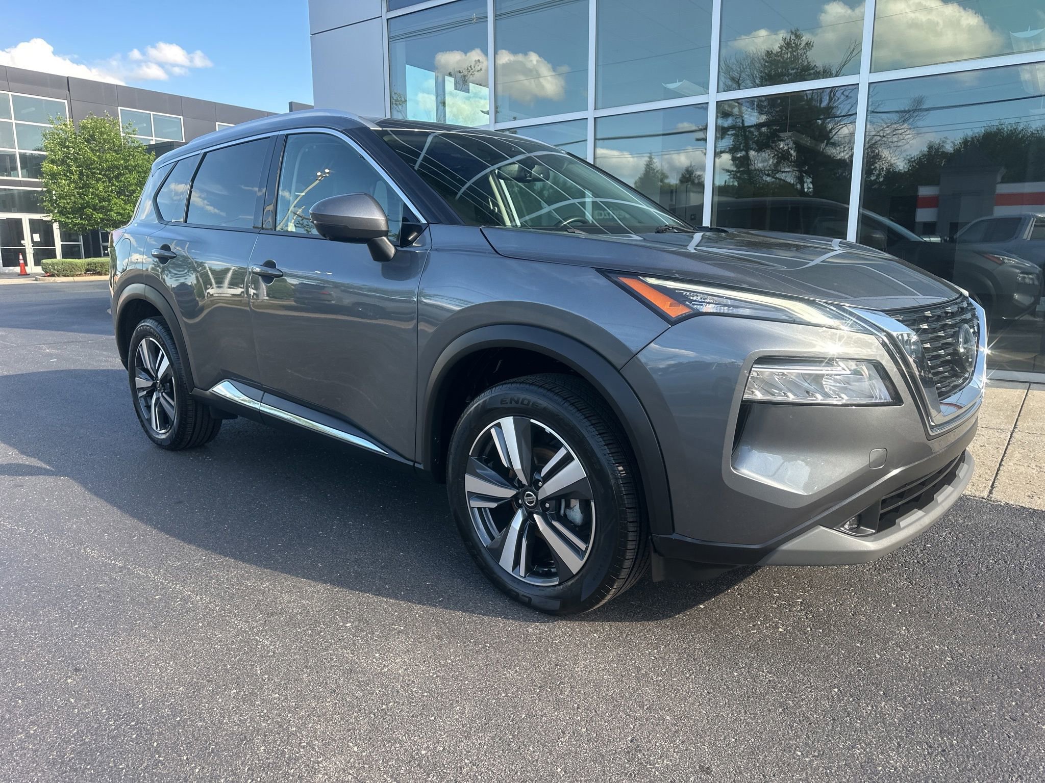 Used 2021 Nissan Rogue SL