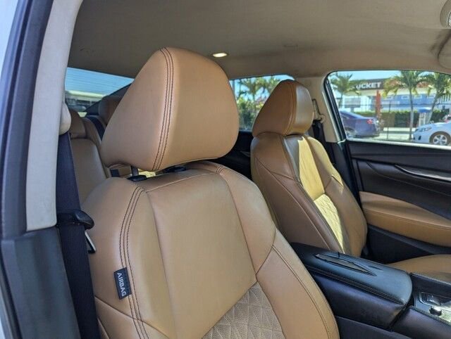 Used 2018 Nissan Maxima SR image 29