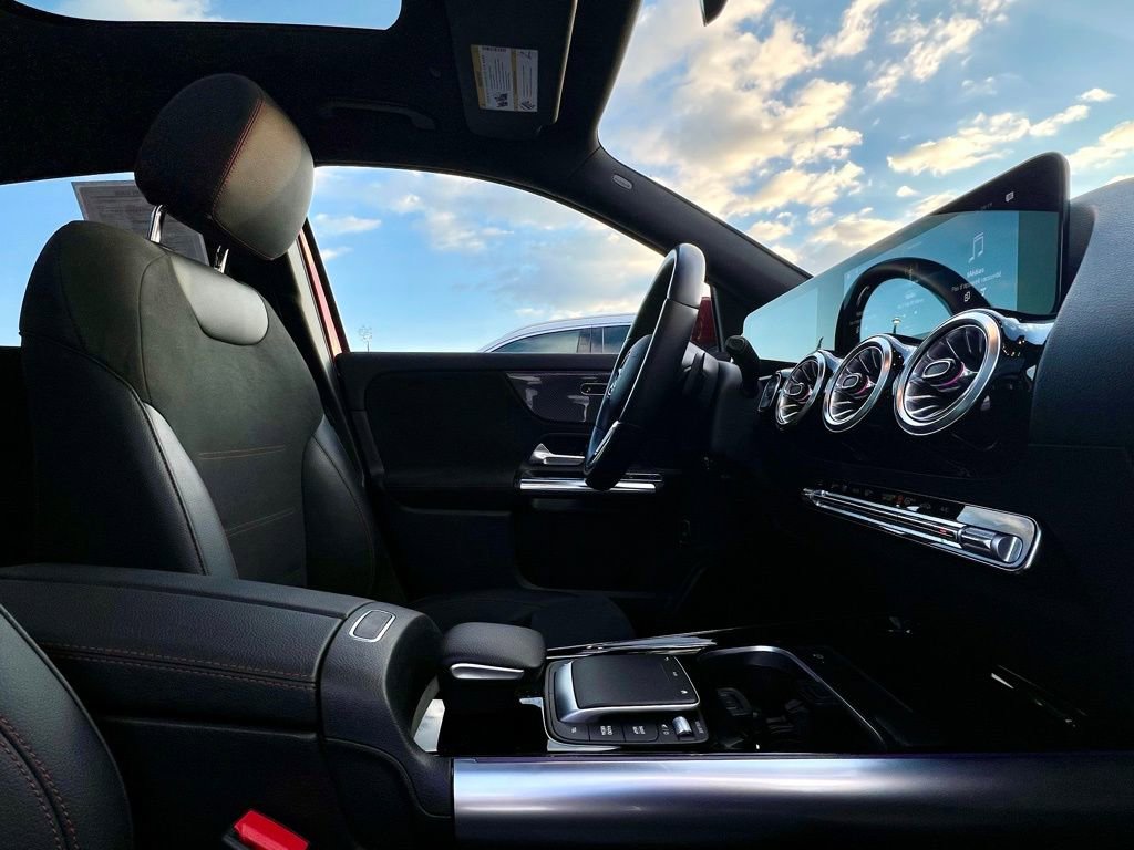 Certified 2022 Mercedes-Benz GLA 250 4MATIC image 19