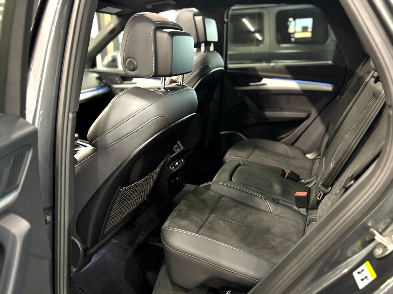 Used 2022 Audi Q5 e Prestige w/ Prestige Package image 35