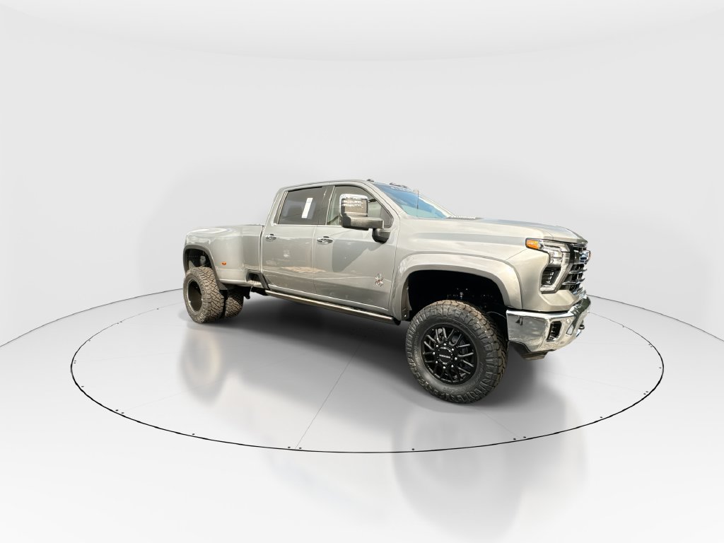 New 2026 Chevrolet Silverado 3500 LTZ w/ LTZ Plus Package AWD/4WD image 2