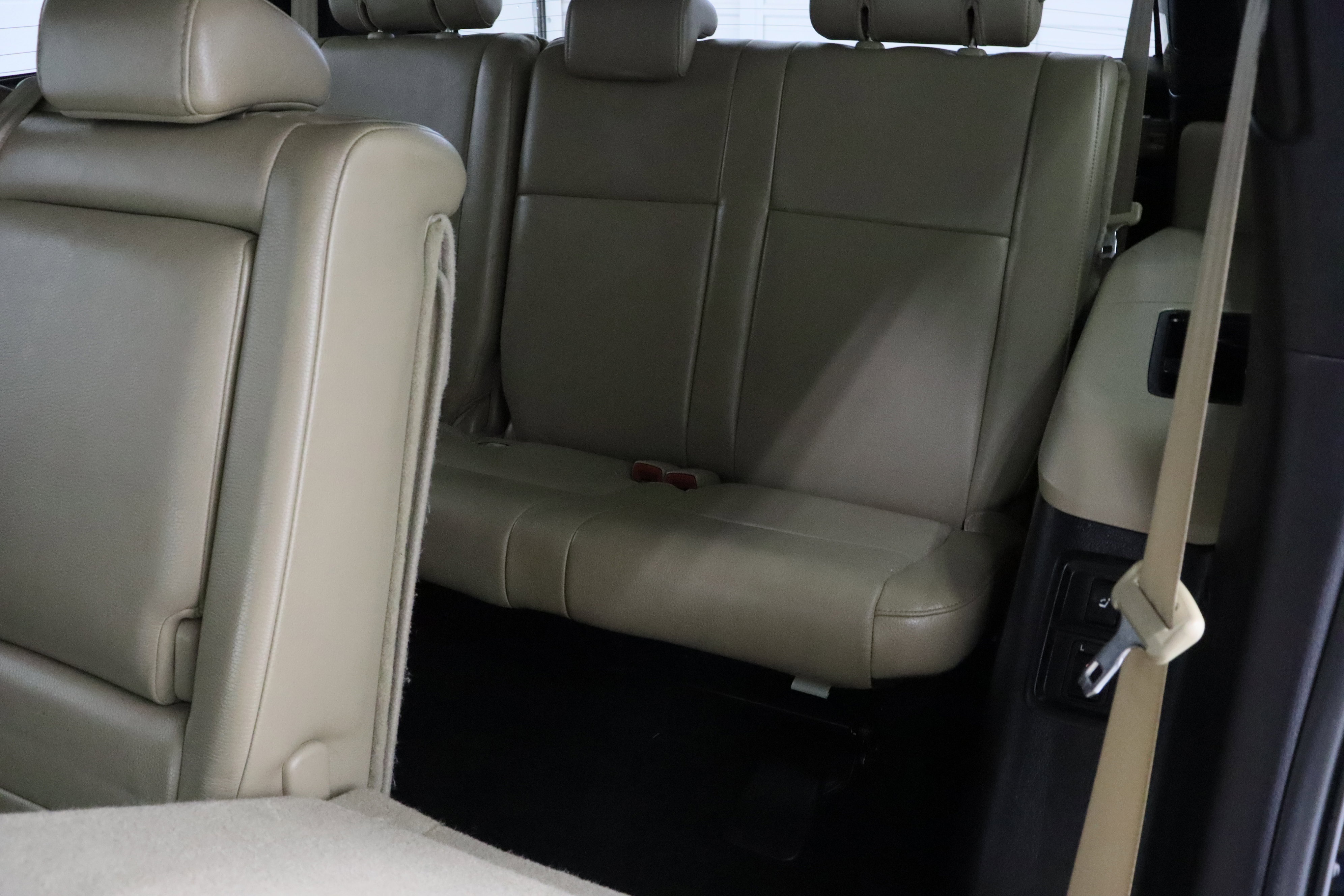 Used 2014 Toyota Sequoia Limited RWD image 34