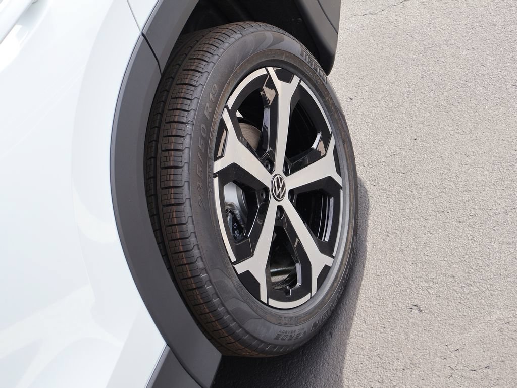 New 2026 Volkswagen Tiguan SE AWD/4WD image 39