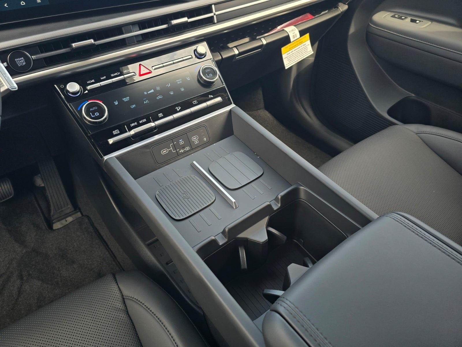 New 2027 Hyundai Santa Fe SEL AWD/4WD image 17
