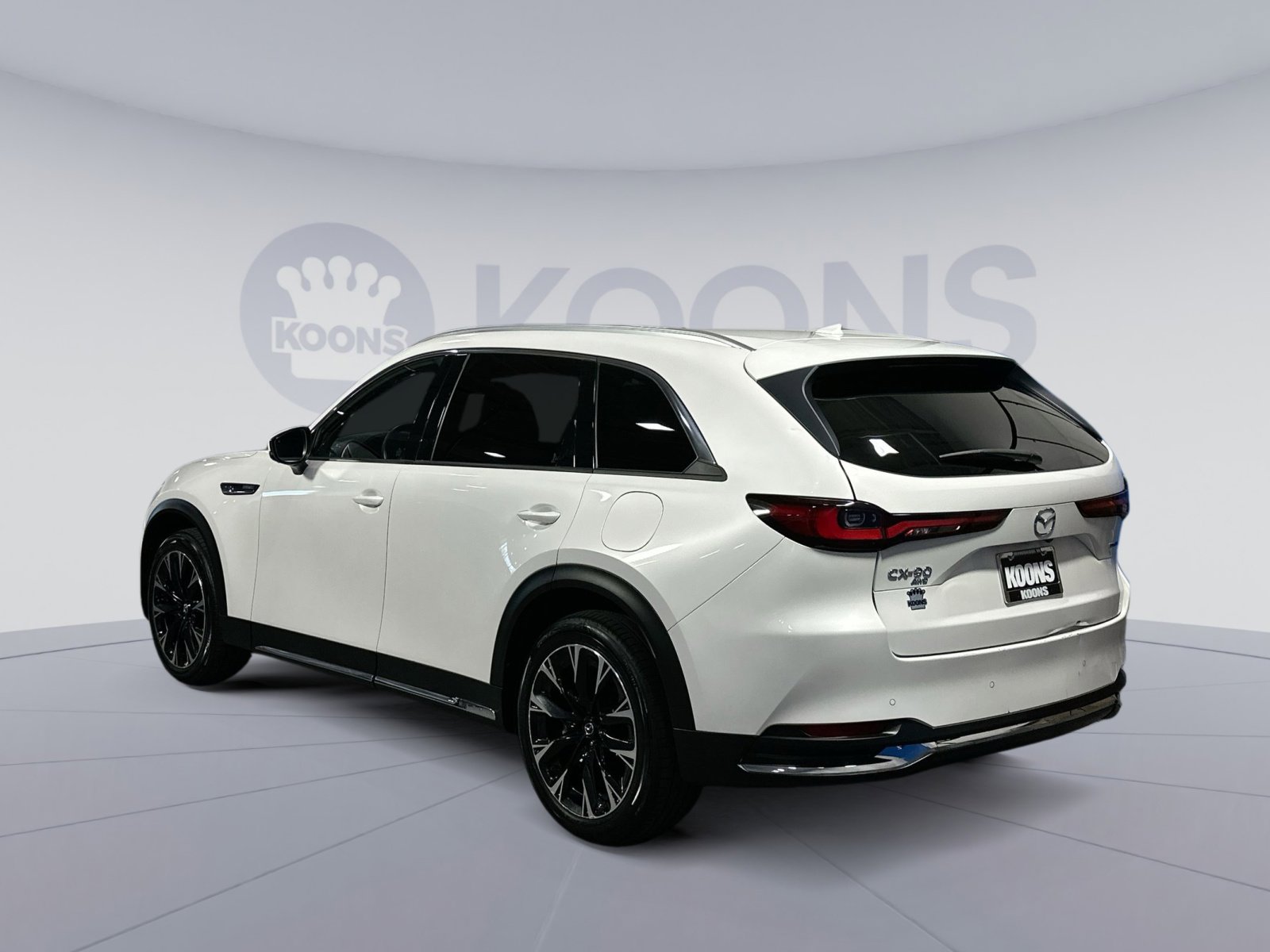 Used 2024 MAZDA CX-90 Plug-In Hybrid w/ Premium Plus image 4