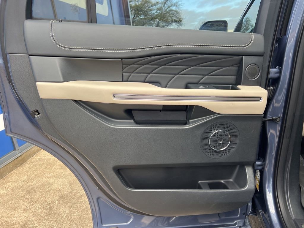 Certified 2023 Ford Expedition Platinum AWD/4WD image 18