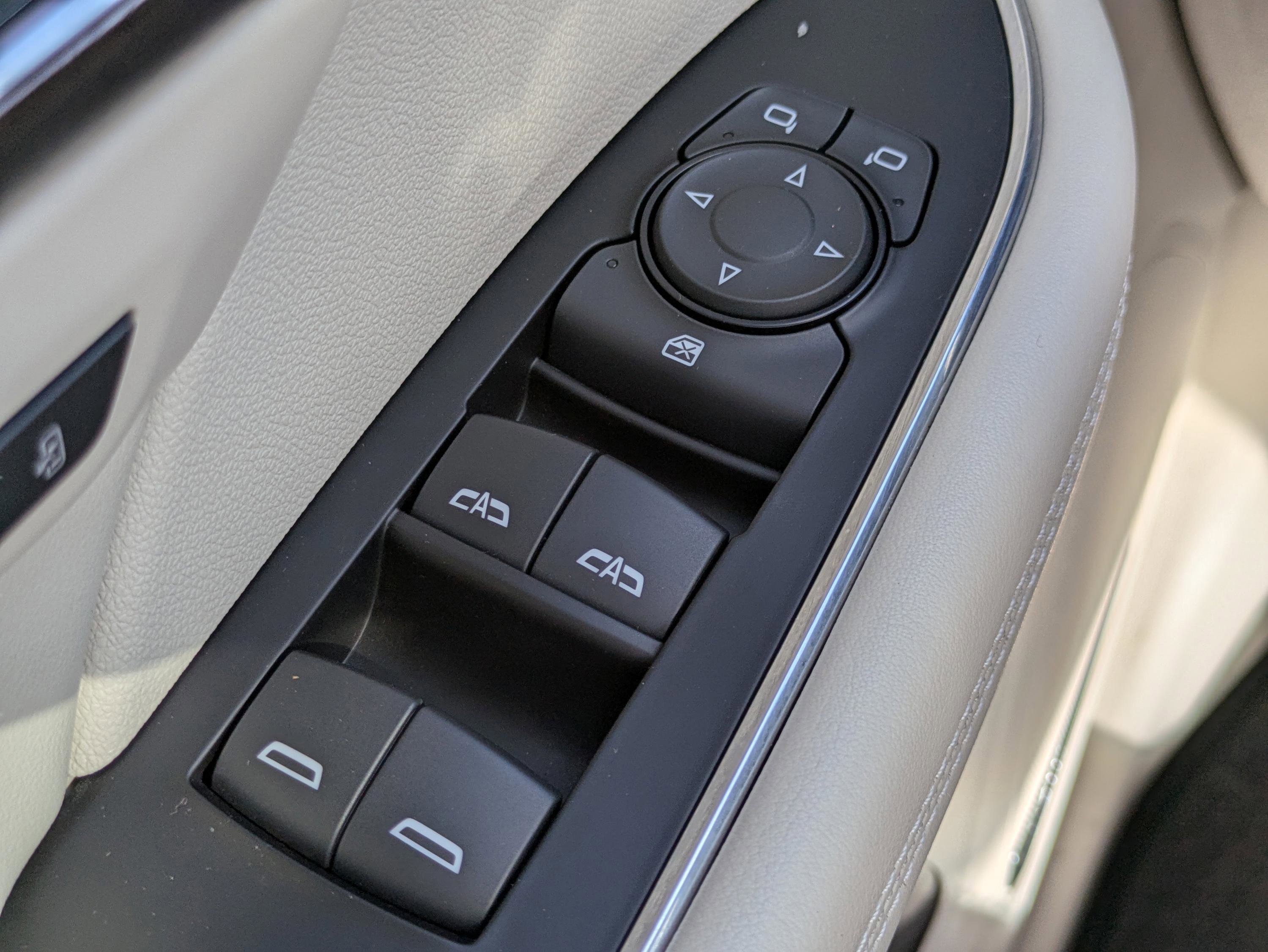 Used 2023 Buick Envision Avenir image 26