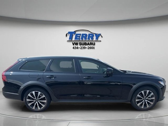 Used 2024 Volvo V90 B6 Cross Country Plus w/ Protection Package Premier