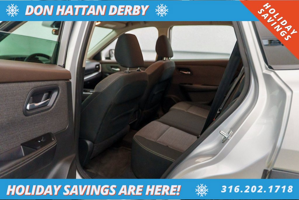 Used 2022 Nissan Rogue SV image 22