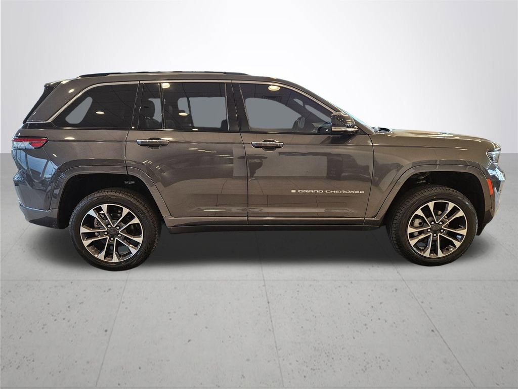 Used 2022 Jeep Grand Cherokee Overland image 6