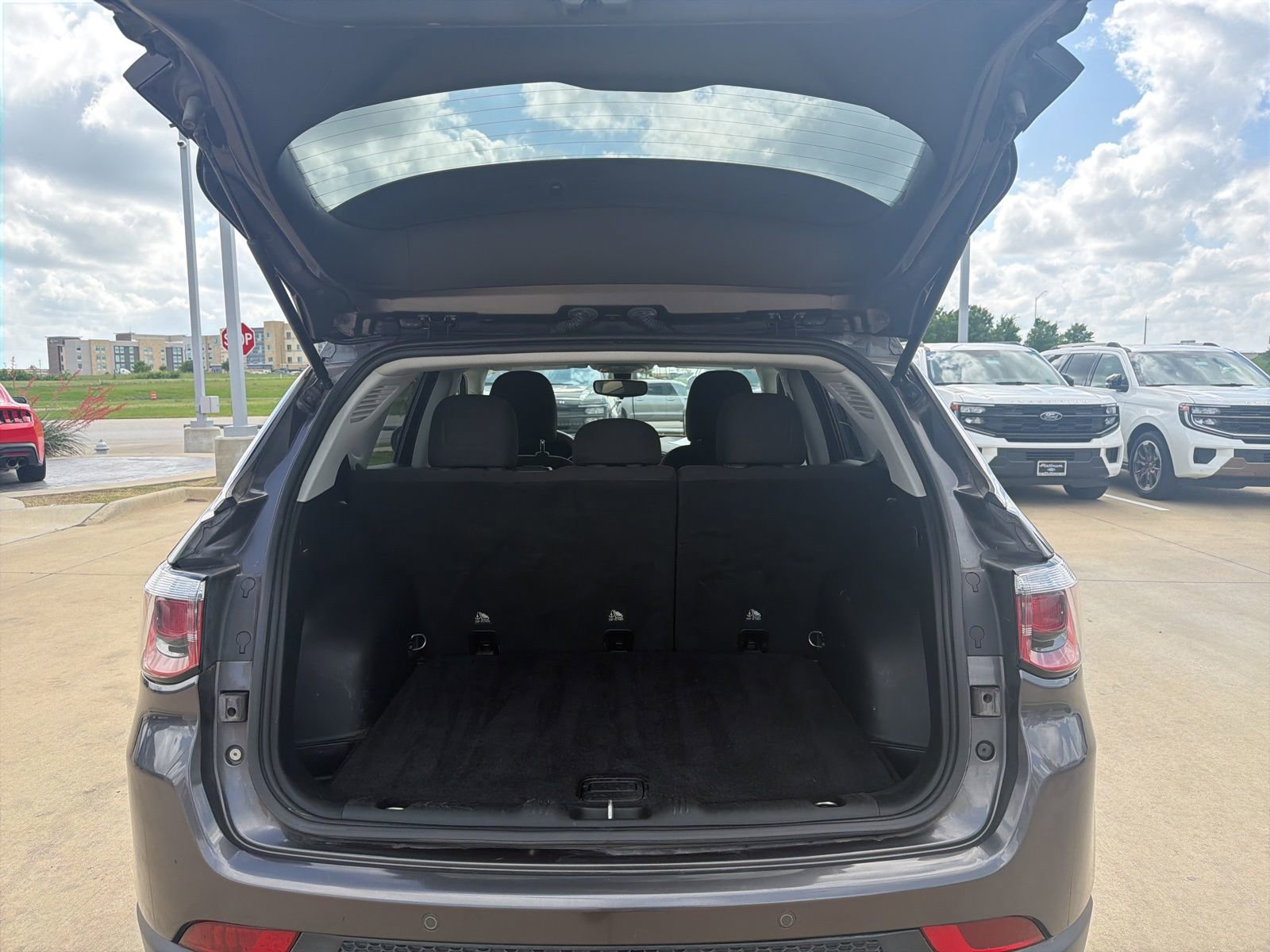 Used 2019 Jeep Compass Sport w/ Tech Group image 5