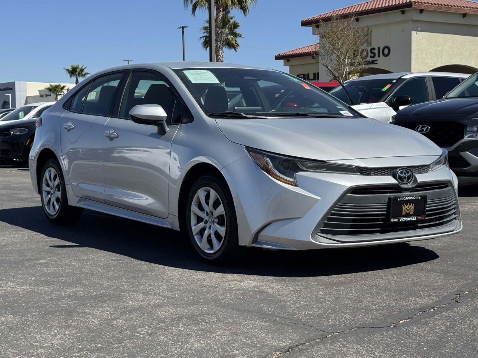 Used 2023 Toyota Corolla LE FWD image 1