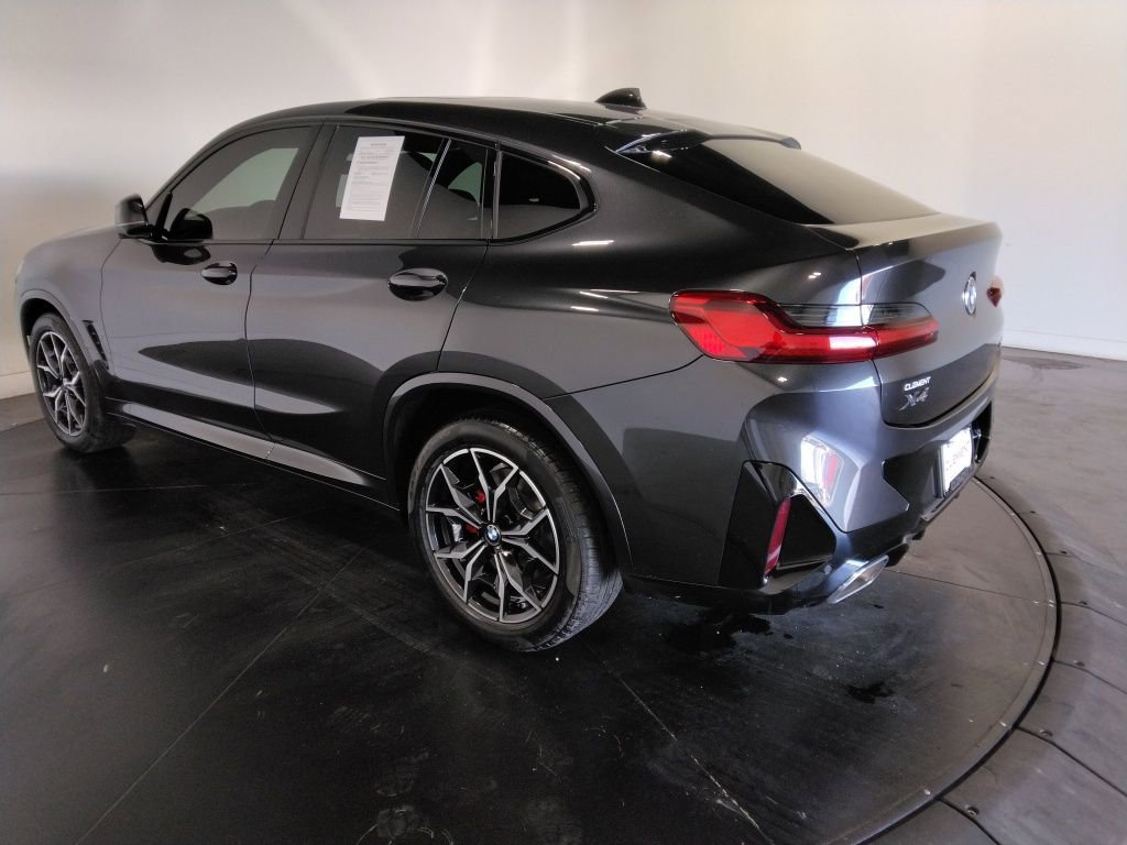Used 2023 BMW X4 xDrive30i image 8