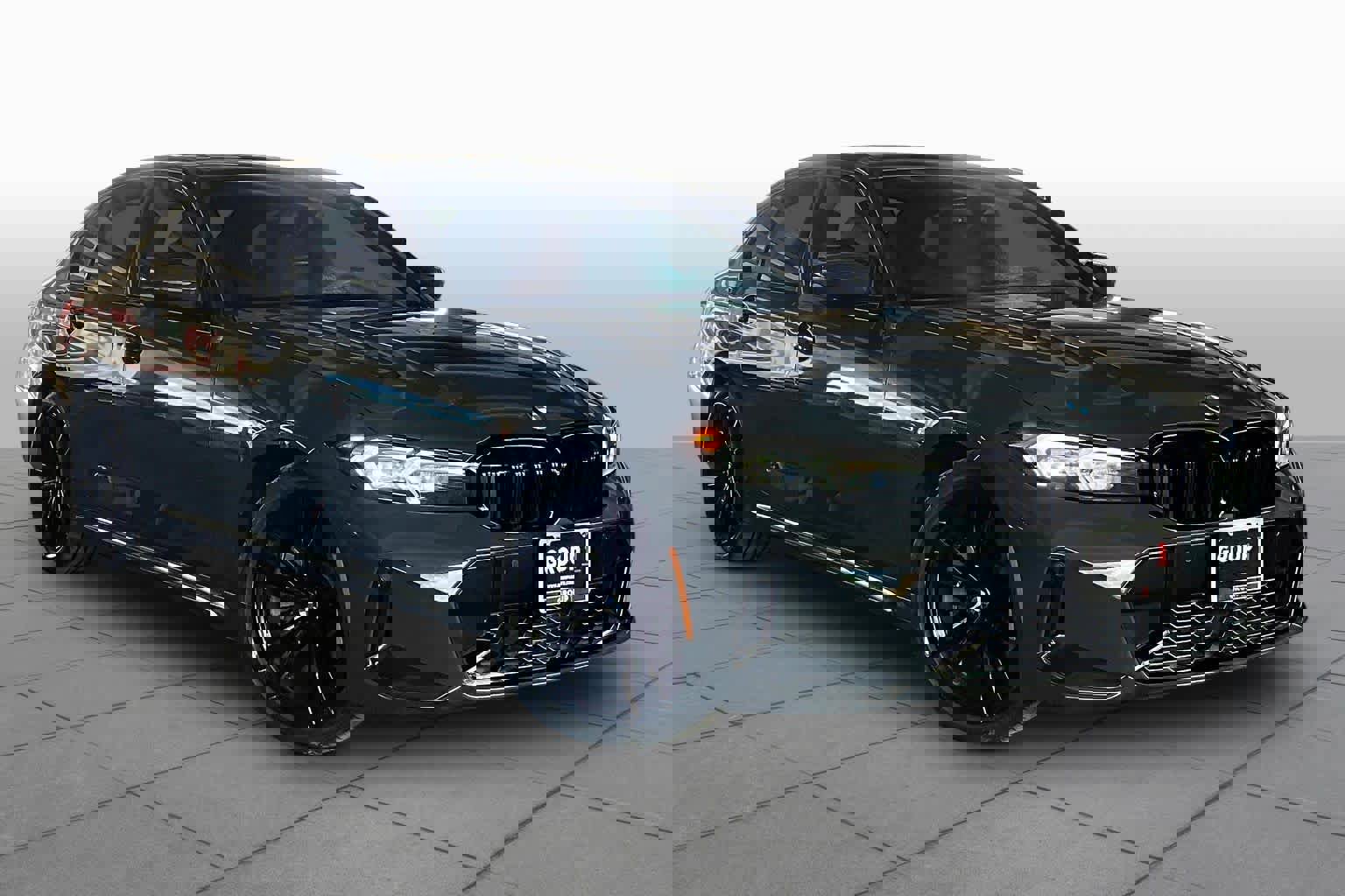 Used 2024 BMW 330i Sedan w/ M Sport Package image 2