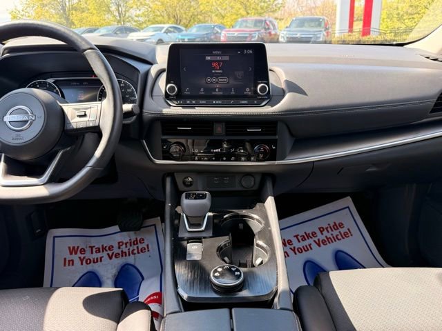 Certified 2024 Nissan Rogue SV w/ SV Premium Package image 28