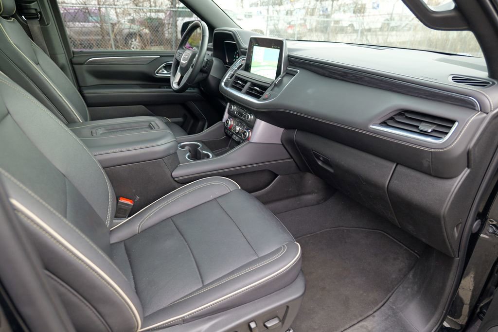Used 2023 GMC Yukon XL SLT w/ SLT Premium Package image 36