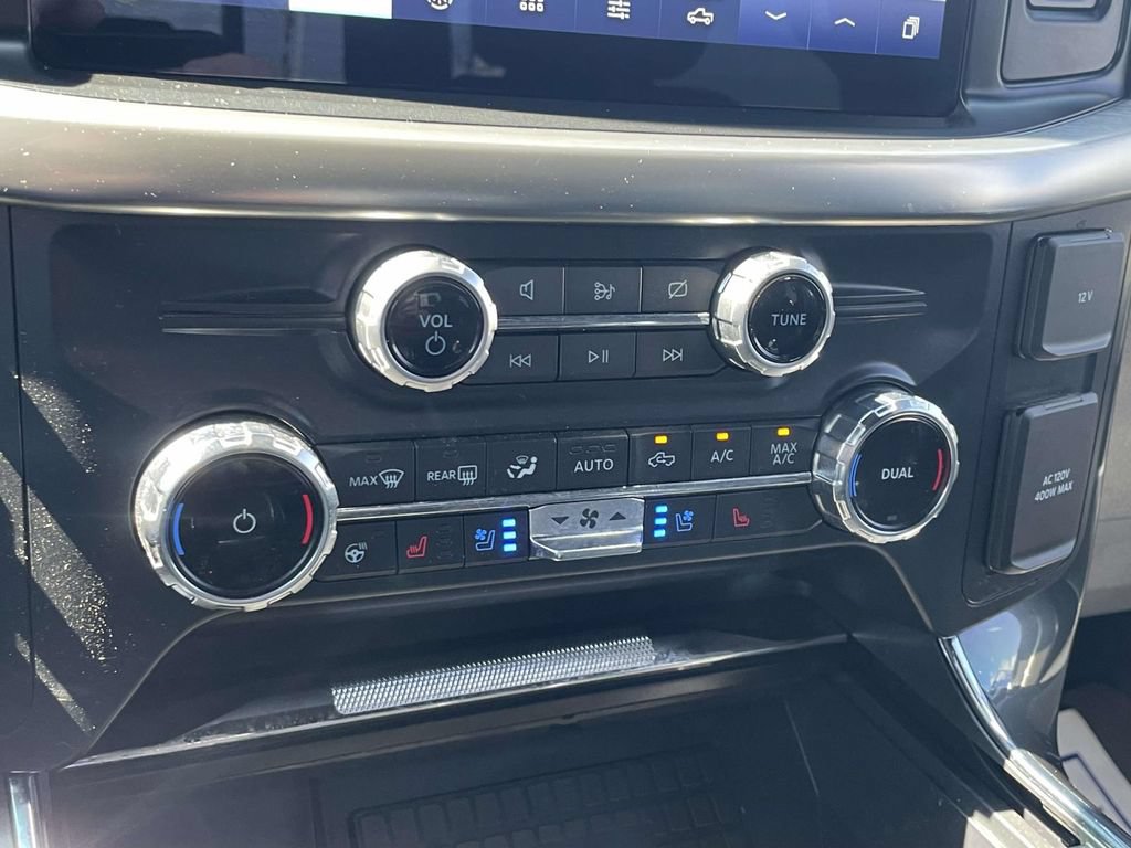 Used 2022 Ford F150 Lariat w/ Equipment Group 502A High AWD/4WD image 30